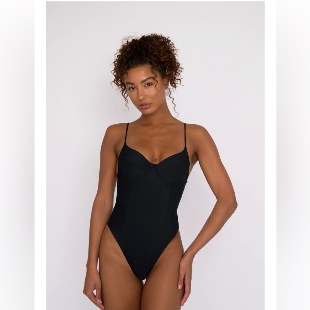 Skatie Black One-Piece Swimsuit with Spaghetti Straps